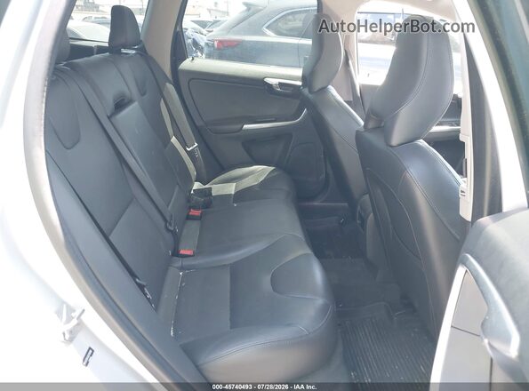 YV4612RK3G2782880 2016 VOLVO XC60 Silver Vista de la etiqueta del VIN