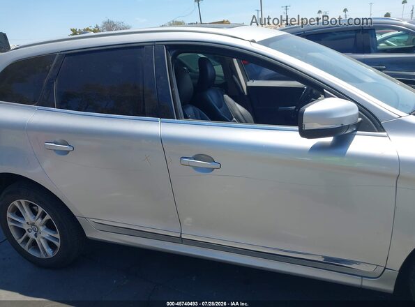YV4612RK3G2782880 2016 VOLVO XC60 Silver Vista interior trasera