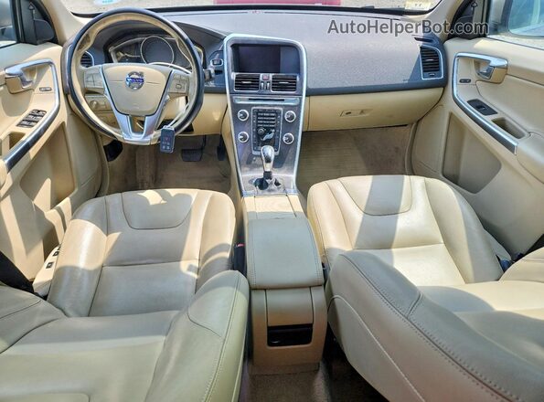 YV4612RKXG2825787 2016 VOLVO XC60 Silver წინა პანელის ხედი