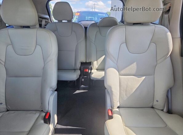 YV4A221K1L1543010 2020 VOLVO XC90 Черный Вид задних сидений