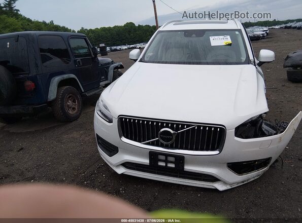 YV4A221K5L1595160 2020 VOLVO XC90 White Vista interior trasera