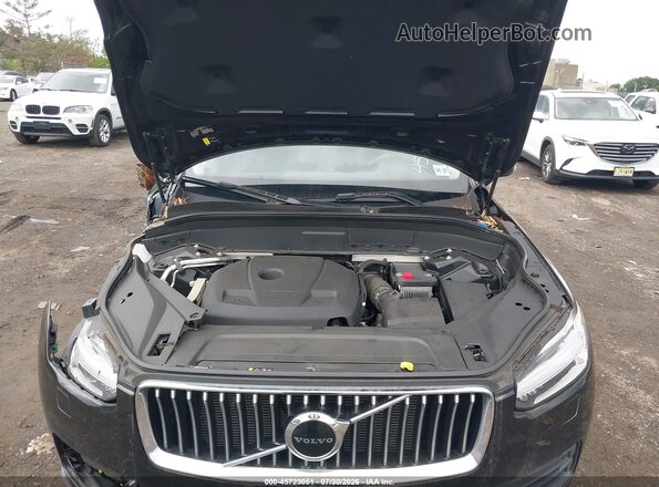 YV4A221K9N1781772 2022 VOLVO XC90 Black Rear view