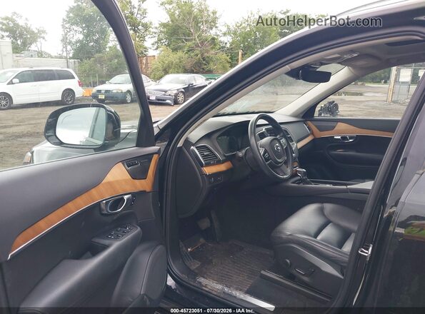 YV4A221K9N1781772 2022 VOLVO XC90 Black Front interior view