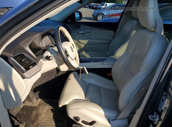 YV4A221L0L1584088 2020 VOLVO XC90 Blue Front interior view