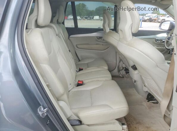 YV4A22PK1G1027985 2016 VOLVO XC90 Gray Rear interior view