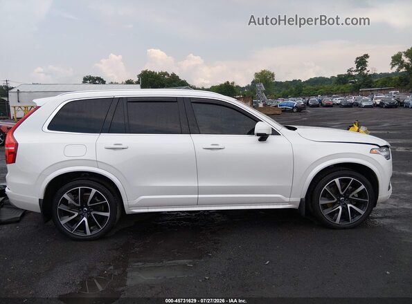 YV4A22PK9N1826121 2022 VOLVO XC90 White Սալոնի հետևի տեսք