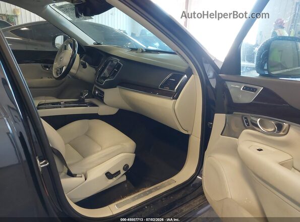 YV4A22PKXG1086775 2016 VOLVO XC90 Dark Blue Вид салона спереди
