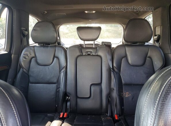 YV4A22PL0H1150512 2017 VOLVO XC90 White Widok tylnych siedzeń
