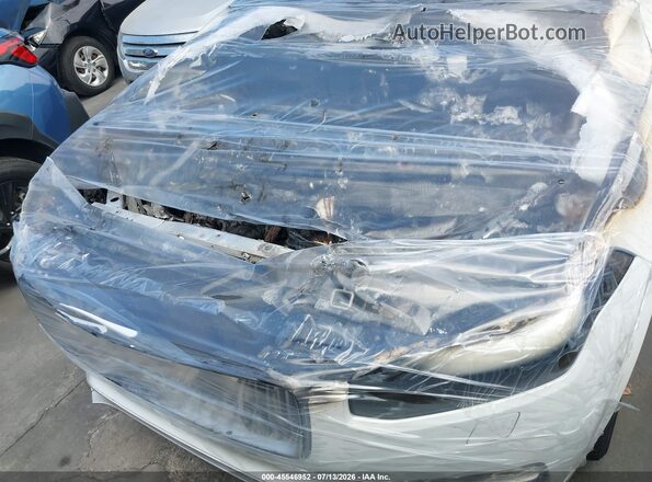YV4A22PL0K1506836 2019 VOLVO XC90 White Front view