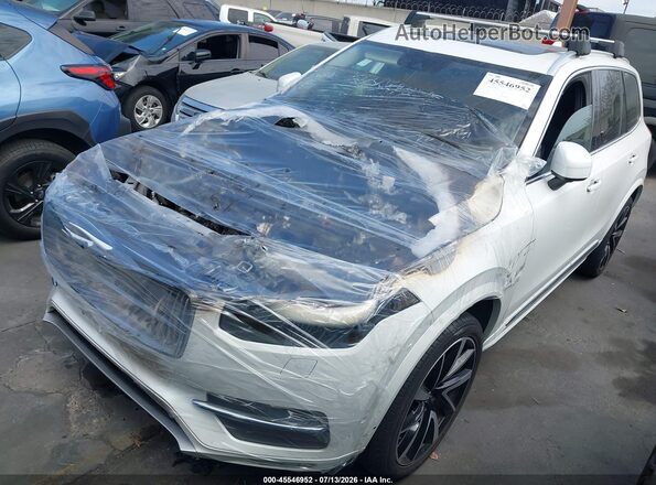 YV4A22PL0K1506836 2019 VOLVO XC90 White Front left