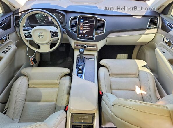 YV4A22PL0M1671501 2021 VOLVO XC90 Золотой Вид панели приборов