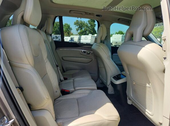 YV4A22PL0M1671501 2021 VOLVO XC90 Золотой Вид задней части салона