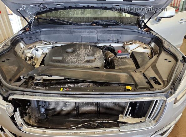 YV4A22PL1J1215051 2018 VOLVO XC90 Silver Vista interior trasera