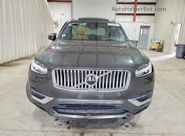 YV4A22PL1M1742771 2021 VOLVO XC90 Gray Front view