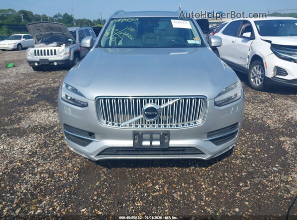 YV4A22PL3H1131212 2017 VOLVO XC90 Silver Front view