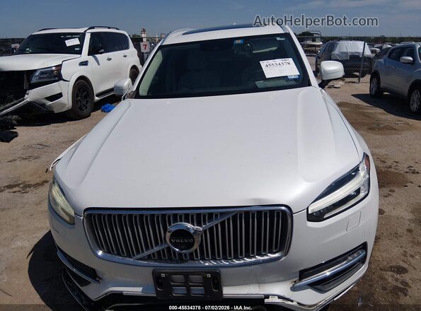 YV4A22PL3H1187618 2017 VOLVO XC90 White Vista del cuadro de instrumentos