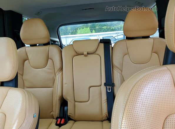 YV4A22PL4G1024197 2016 VOLVO XC90 Черный Вид задних сидений
