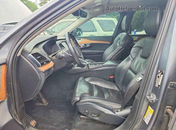 YV4A22PL5G1093559 2016 VOLVO XC90 Gray Front interior view
