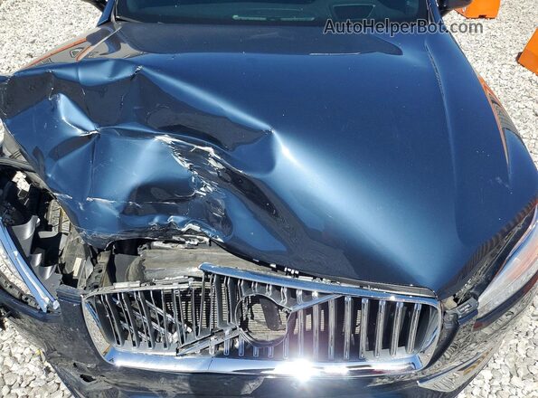 YV4A22PL5N1792963 2022 VOLVO XC Blue Vista del compartimento del motor