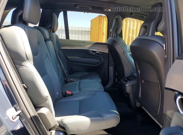 YV4A22PL5N1792963 2022 VOLVO XC Blue Vista interior trasera