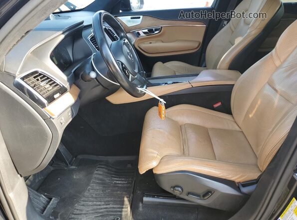 YV4A22PL7H1164553 2017 VOLVO XC90 Blue Front interior view