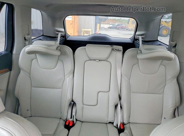 YV4A22PL7K1490456 2019 VOLVO XC90 White Հետևի նստատեղերի տեսք