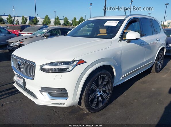 YV4A22PL7M1709371 2021 VOLVO XC90 White Vista tres cuartos delantera izquierda
