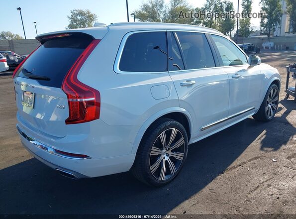 YV4A22PL7M1709371 2021 VOLVO XC90 White Trasero derecho