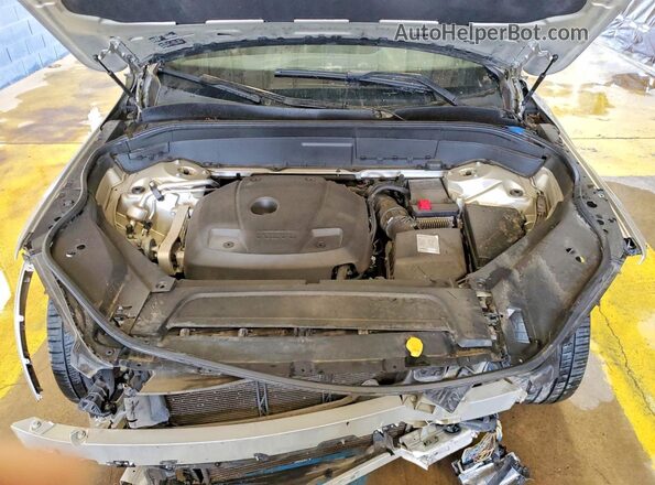 YV4A22PL8J1342816 2018 VOLVO XC90 Gold ძრავის განყოფილების ხედი