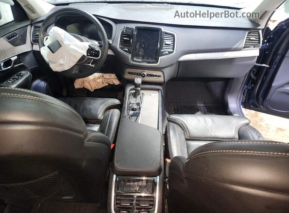 YV4A22PL8N1865615 2022 VOLVO XC90 Gray Vista del salpicadero
