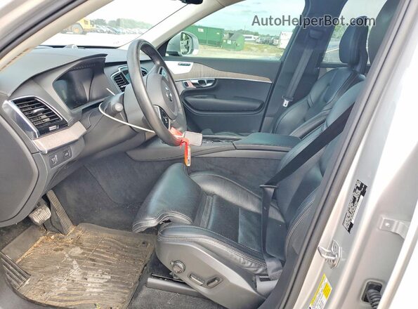 YV4A22PL9M1728715 2021 VOLVO XC90 Silver Вид салону спереду