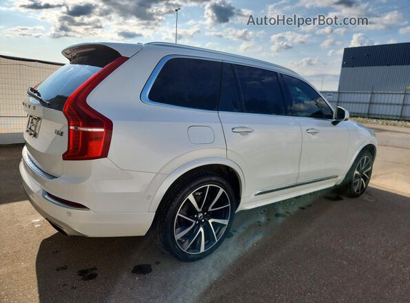 YV4A22PLXJ1387837 2018 VOLVO XC90 White Rear right