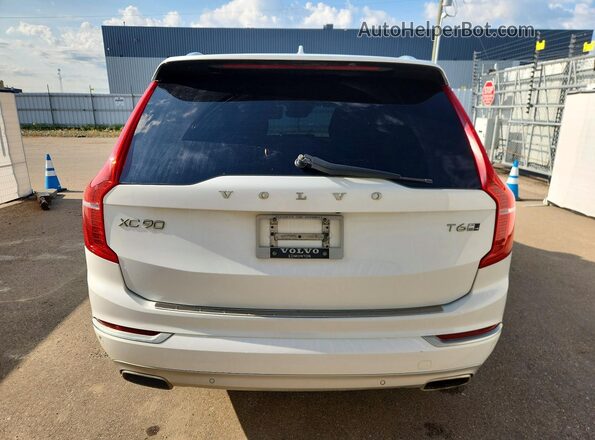 YV4A22PLXJ1387837 2018 VOLVO XC90 White Rear view
