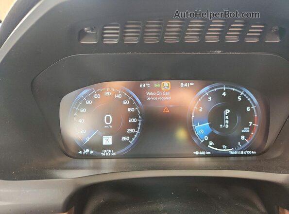 YV4A22PLXJ1387837 2018 VOLVO XC90 White Instrument cluster view