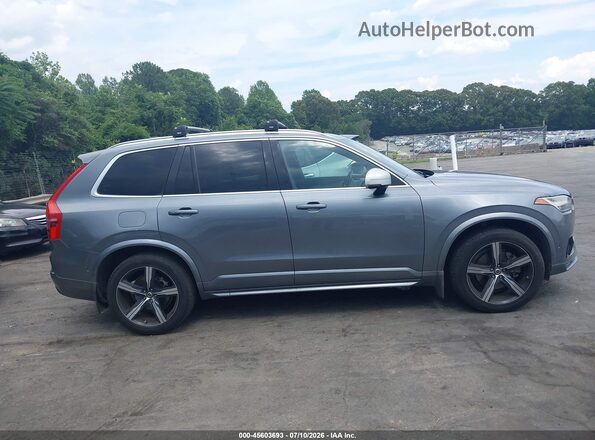 YV4A22PM3H1137245 2017 VOLVO XC90 Gray Vista interior trasera