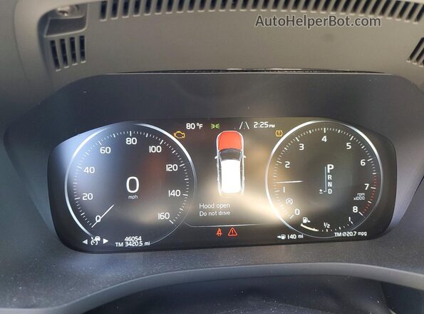 YV4A22RL7J1081093 2018 VOLVO XC60 Gray Vista del cuadro de instrumentos