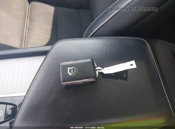 YV4A22RM4J1090732 2018 VOLVO XC60 Черный Вид панели приборов