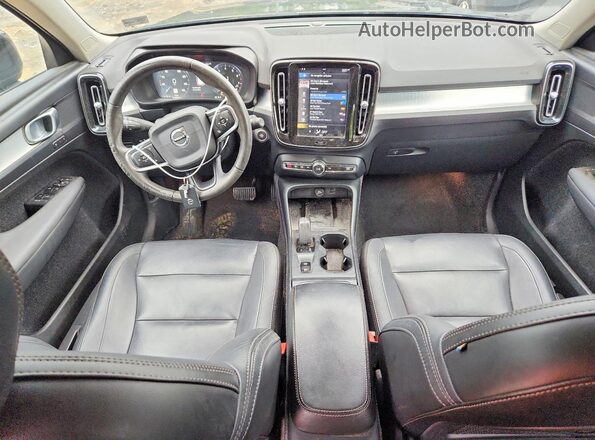 YV4AC2HK2L2338535 2020 VOLVO XC40 Black Вид панелі приладів