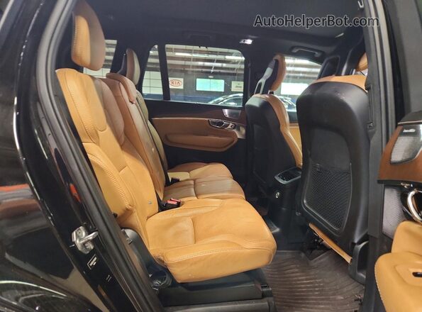 YV4BC0PL0H1120948 2017 VOLVO XC90 Black Вид задньої частини салону