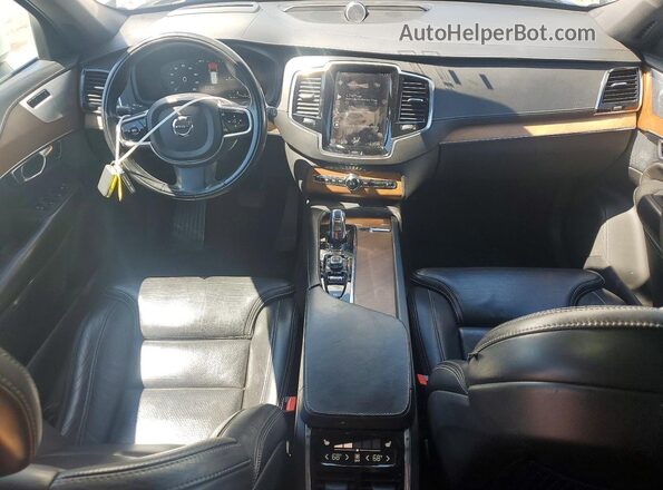 YV4BC0PL4H1178321 2017 VOLVO XC90 White Առջևի վահանակի տեսք