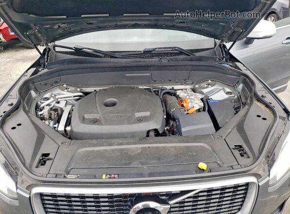YV4BR0CM6K1444698 2019 VOLVO XC90 Charcoal Rear interior view
