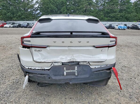 YV4ED3GM7P2058526 2023 VOLVO C40 White Vista trasera