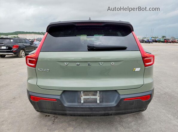 YV4ED3UB3N2769334 2022 VOLVO XC40 Green Widok z tyłu