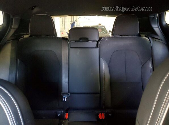 YV4ED3UL3P2102839 2023 VOLVO XC40 Бежевый Вид задних сидений