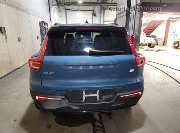 YV4ED3UM0P2990071 2023 VOLVO XC40 Blue 