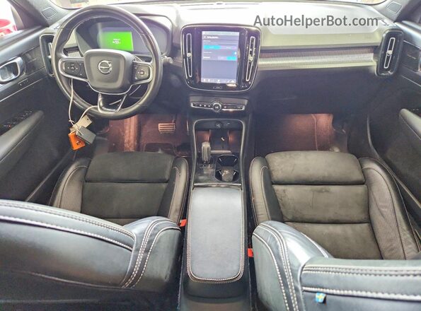 YV4ED3UR1M2558905 2021 VOLVO XC40 White წინა პანელის ხედი