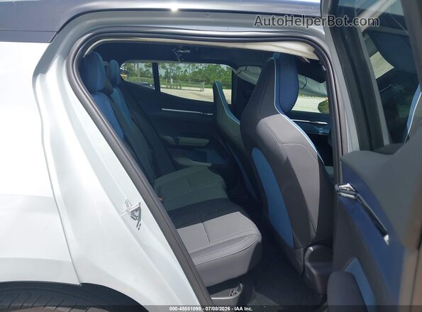 YV4EK3ZL6SS129363 2025 VOLVO EX30 Gray Вид наклейки з VIN-кодом