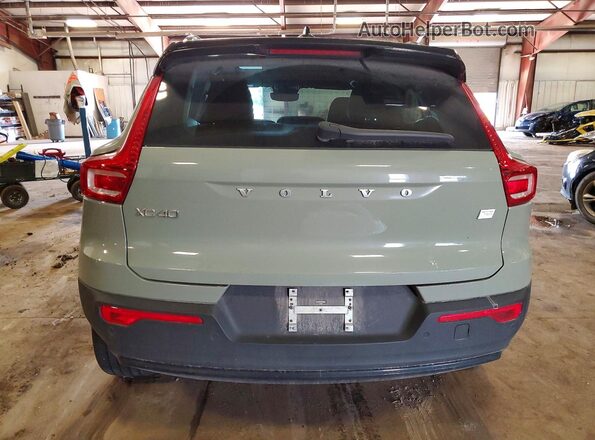 YV4ER3XM5R2248085 2024 VOLVO XC40 Green უკანა ხედი