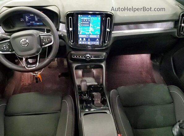 YV4ER3XM5R2248085 2024 VOLVO XC40 Green წინა პანელის ხედი