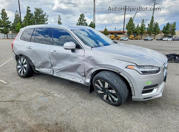 YV4H60CA3P1932216 2023 VOLVO XC90 Серебряный Передняя правая четверть